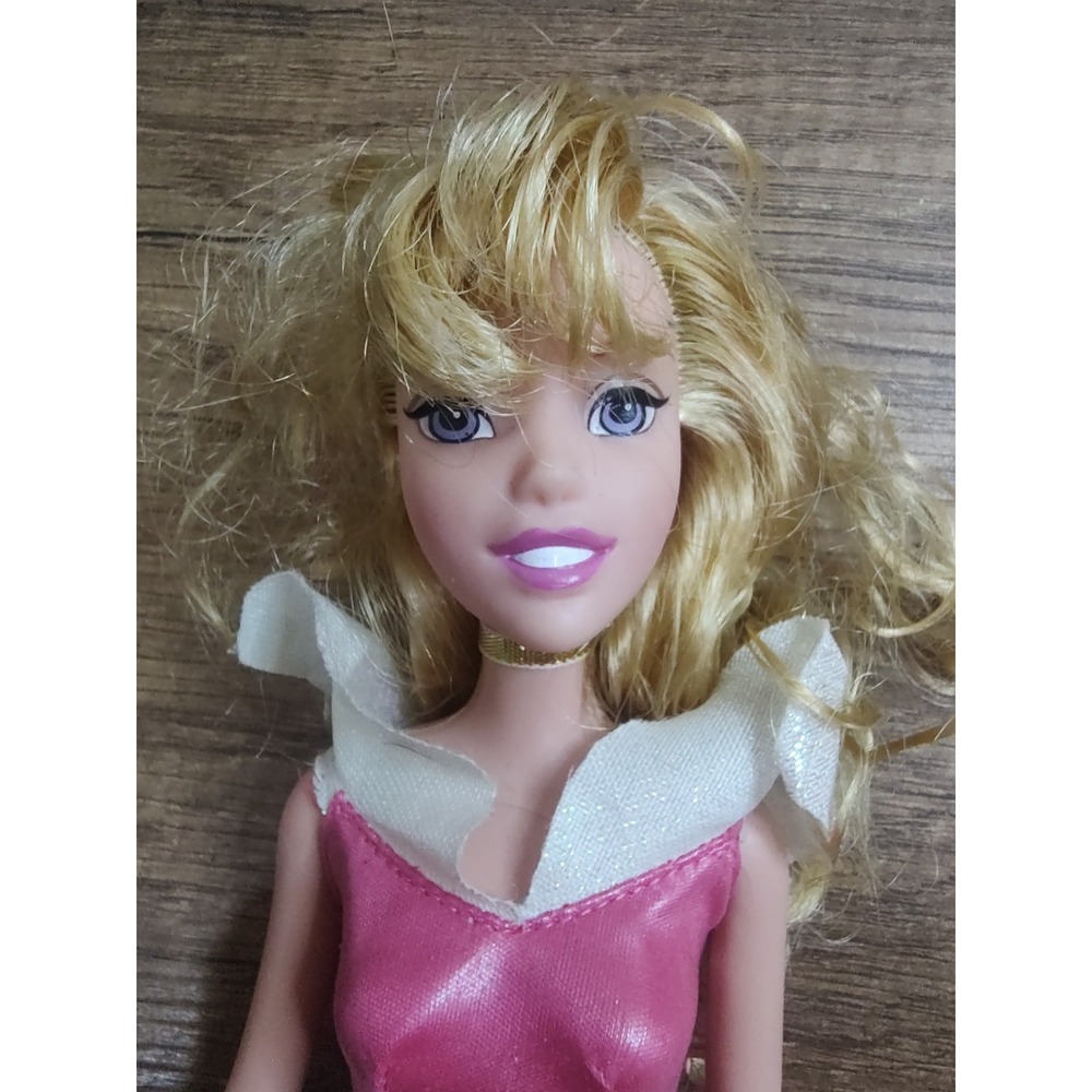 Disney Sleeping Beaty Aurora Doll Pink And Purple Dress Purple Eyes D99